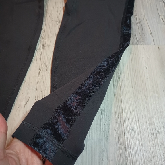 Lululemon - Picture 3 of 7